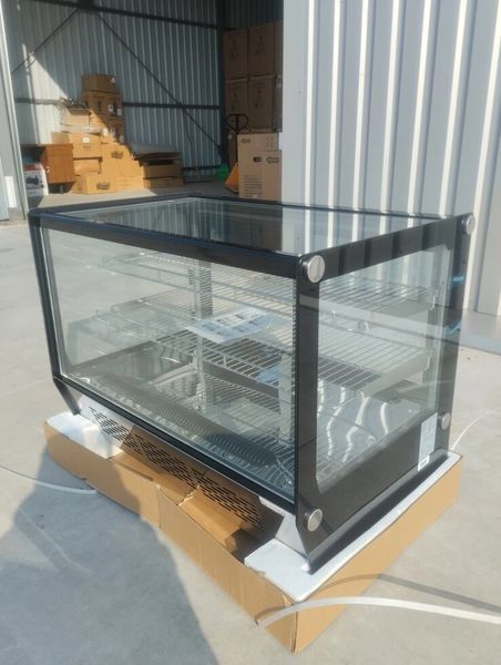 Кондитерская витрина XCW-160 CUBE GOODER (BV)034786 фото